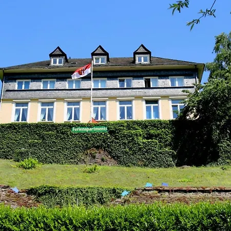 Alte Weinbauschule Casa de Férias *